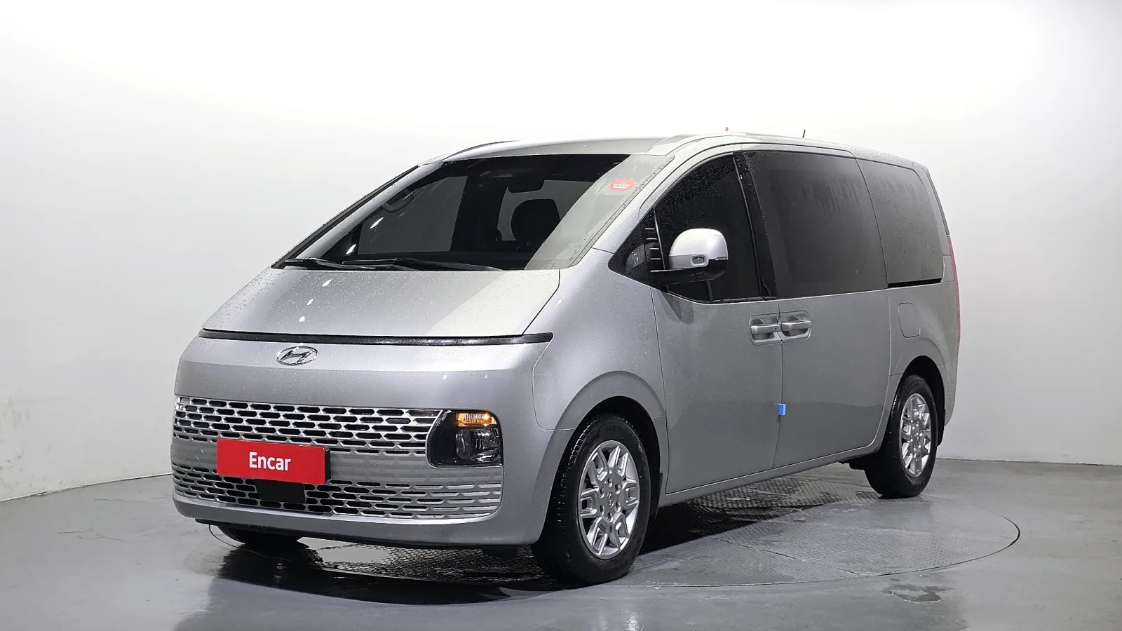 2022 Hyundai Staria
