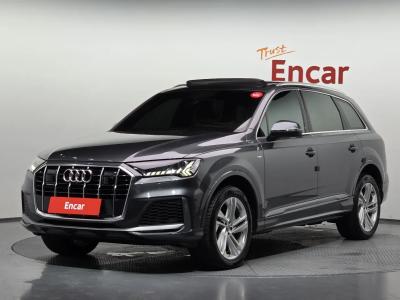 2021 Audi Q7