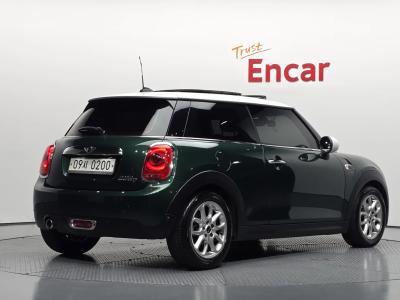 2016 MINI Cooper