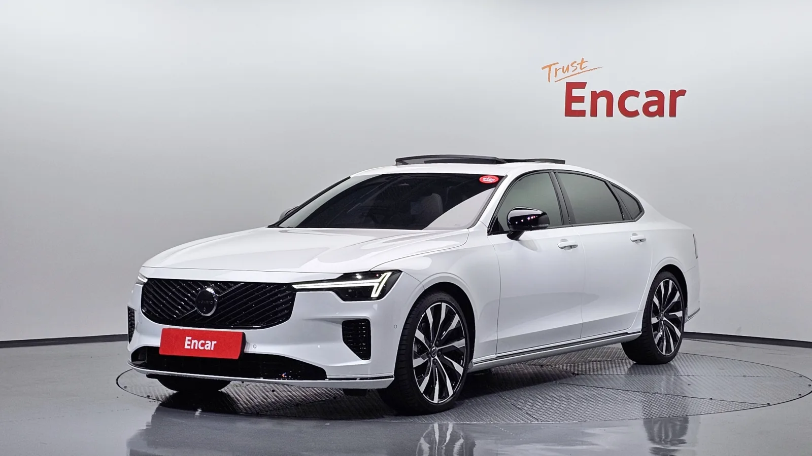2026 Volvo S90