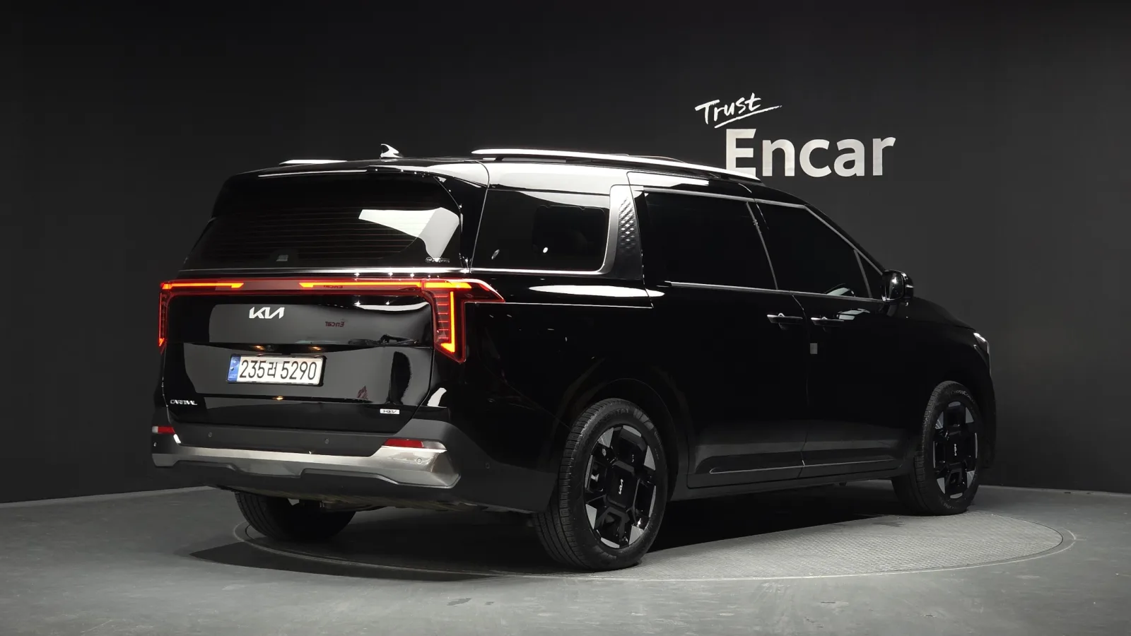 2025 Kia Carnival