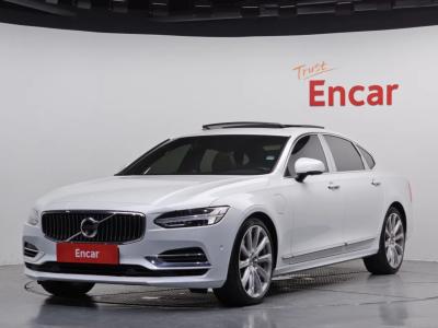 2020 Volvo S90