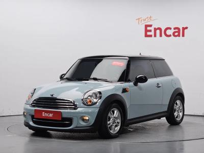 2012 MINI Cooper