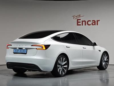2025 Tesla Model 3