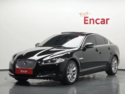 2015 Jaguar XF
