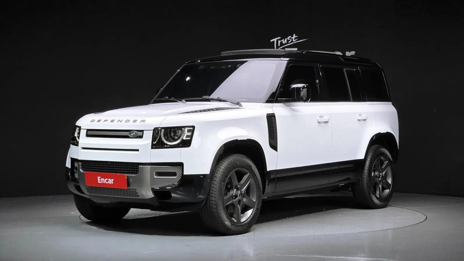 2025 Land Rover Defender