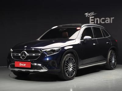 2023 Mercedes-Benz GLC-Class