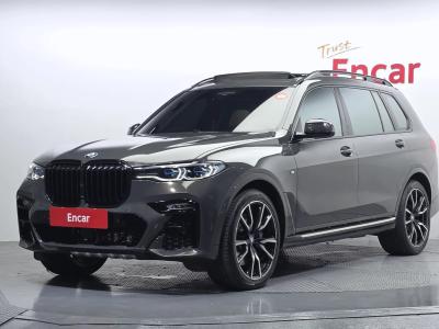 2022 BMW X7