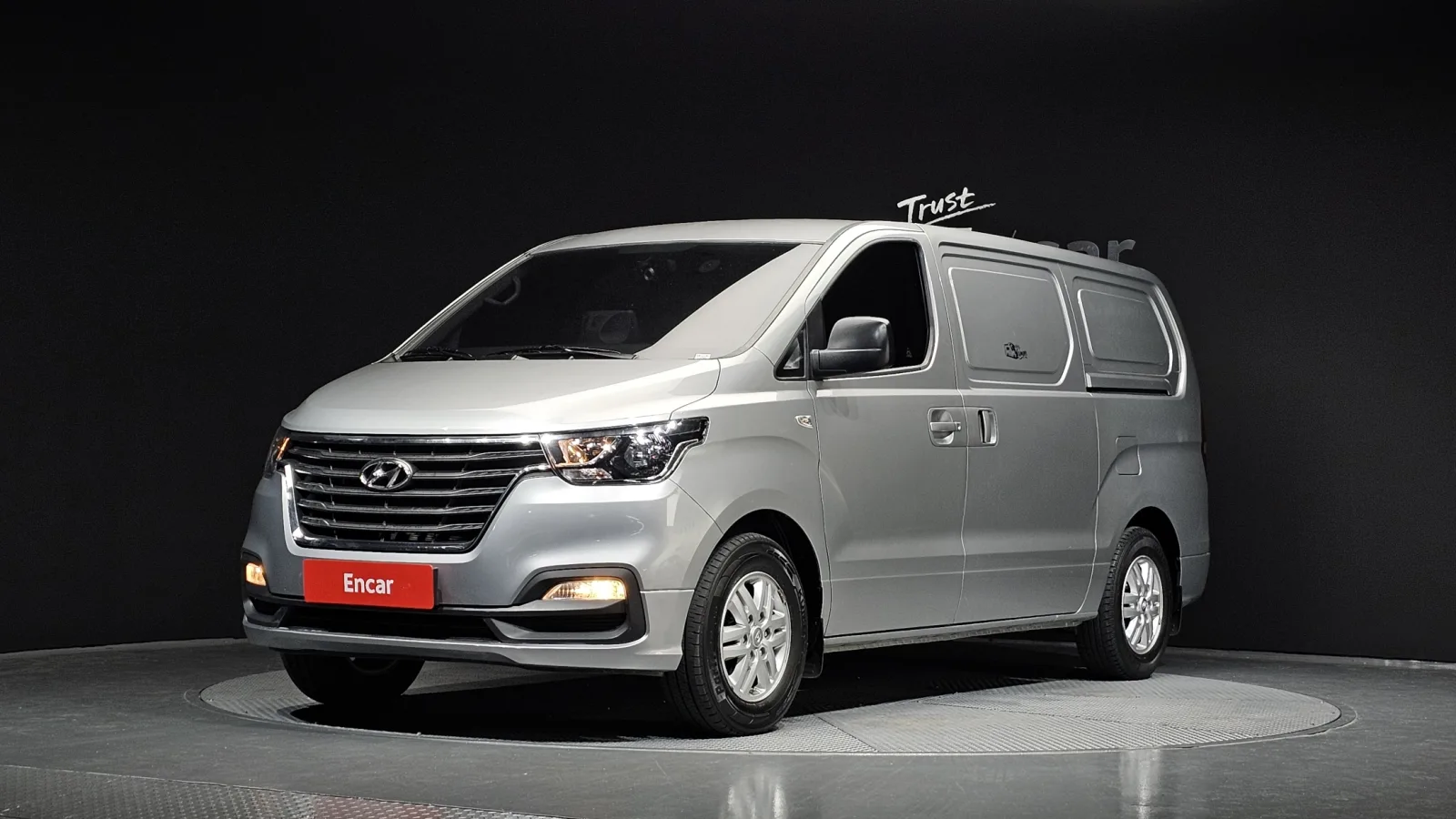 2021 Hyundai Starex