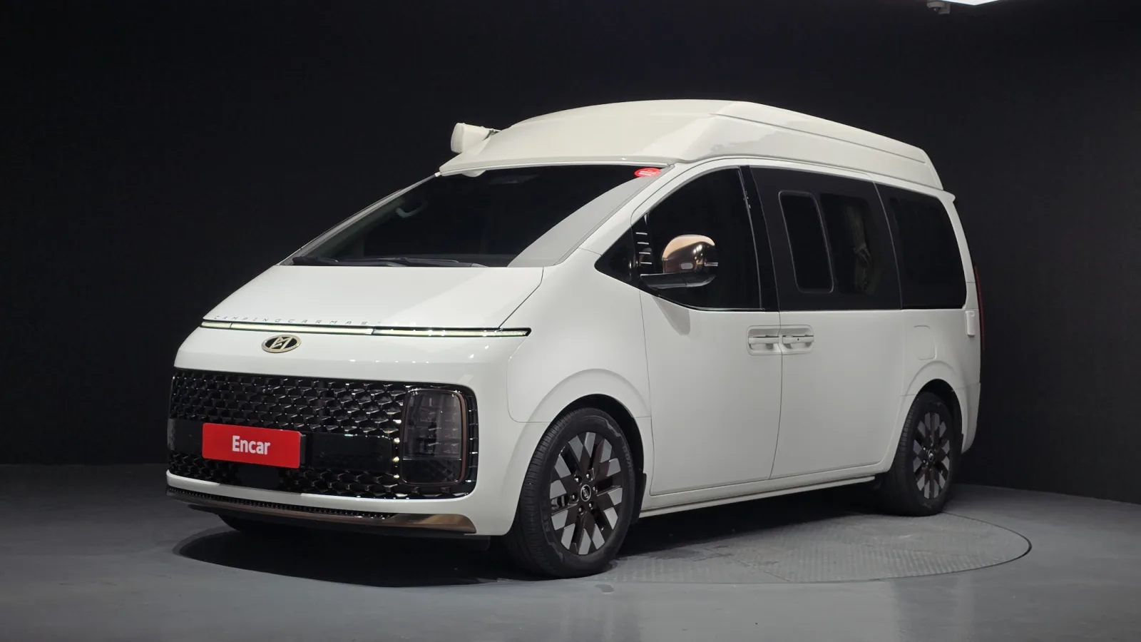 2023 Hyundai Staria