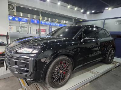 2025 Porsche Cayenne