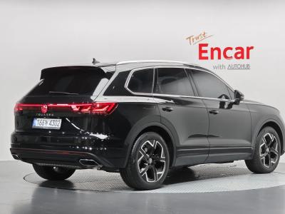 2026 Volkswagen Touareg