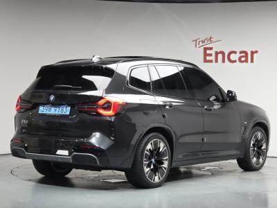 2023 BMW iX3