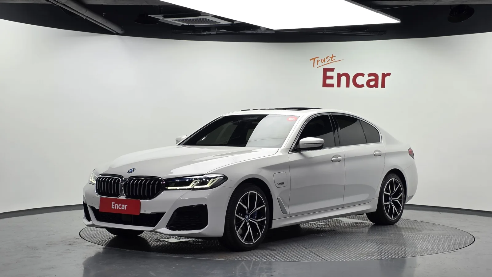 2022 BMW 5-Series