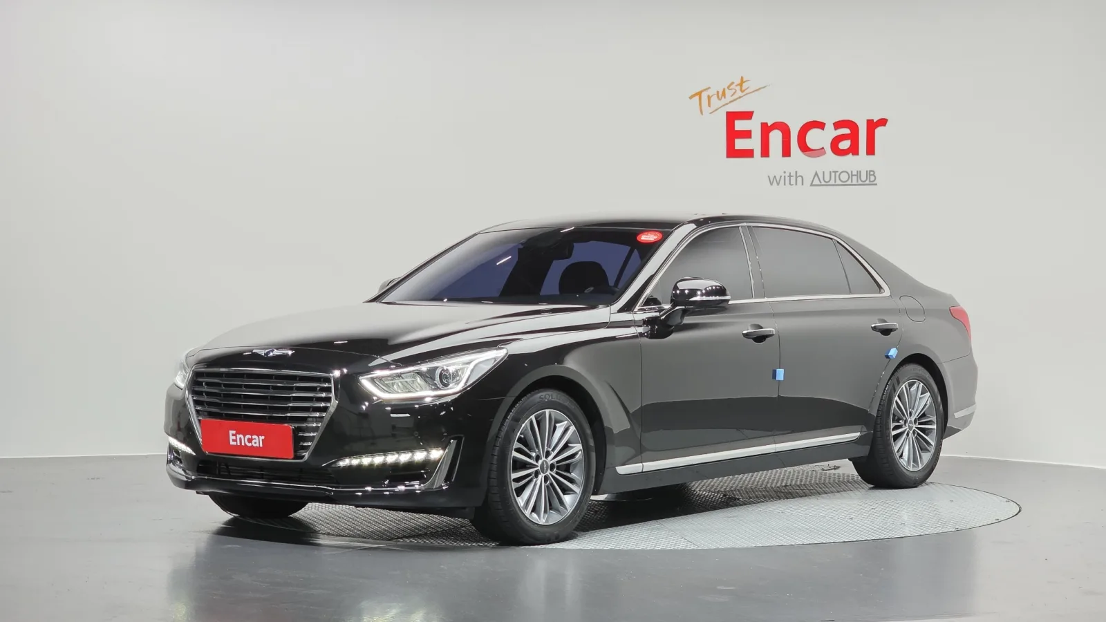2018 Genesis EQ900