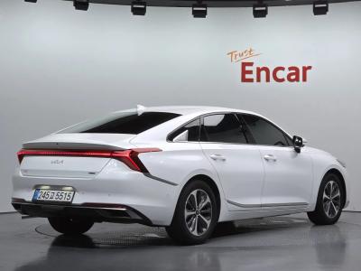 2023 Kia K8