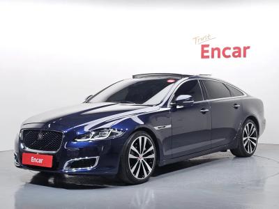 2019 Jaguar XJ