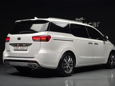 2016 Kia Carnival