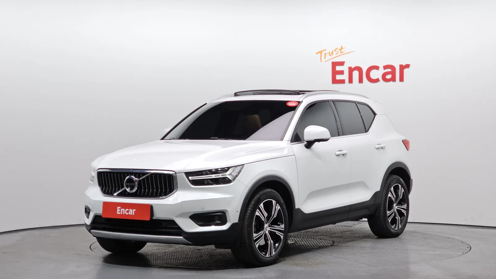 2022 Volvo XC40