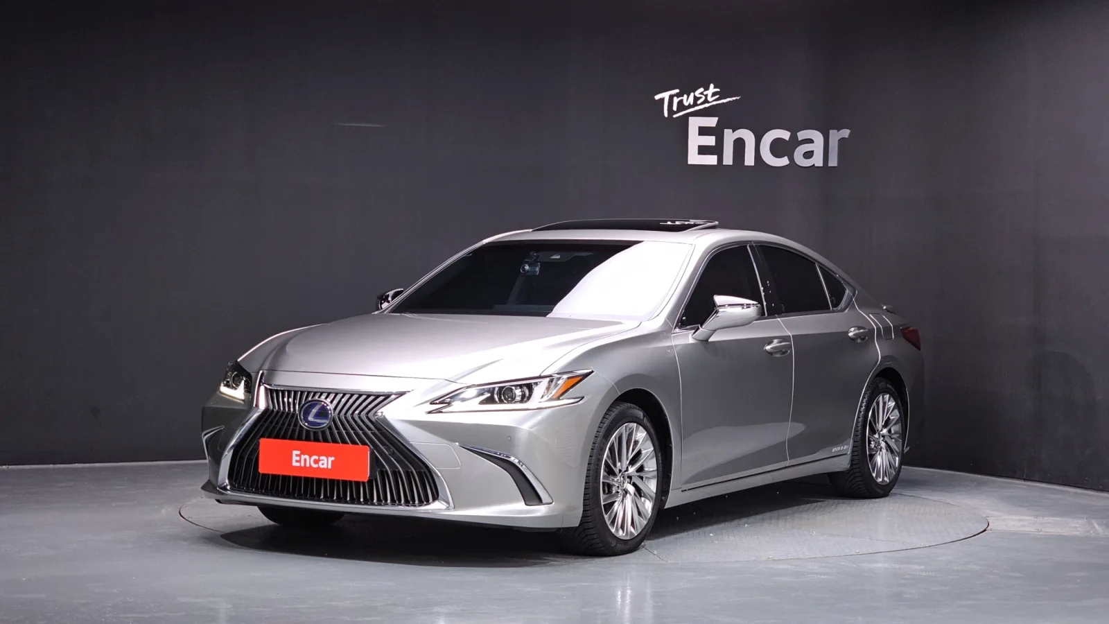 2019 Lexus ES
