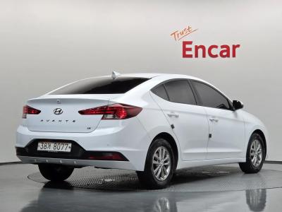 2019 Hyundai Elantra