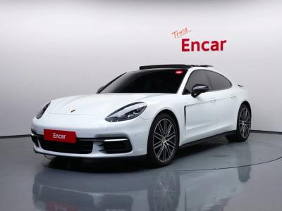 2019 Porsche Panamera