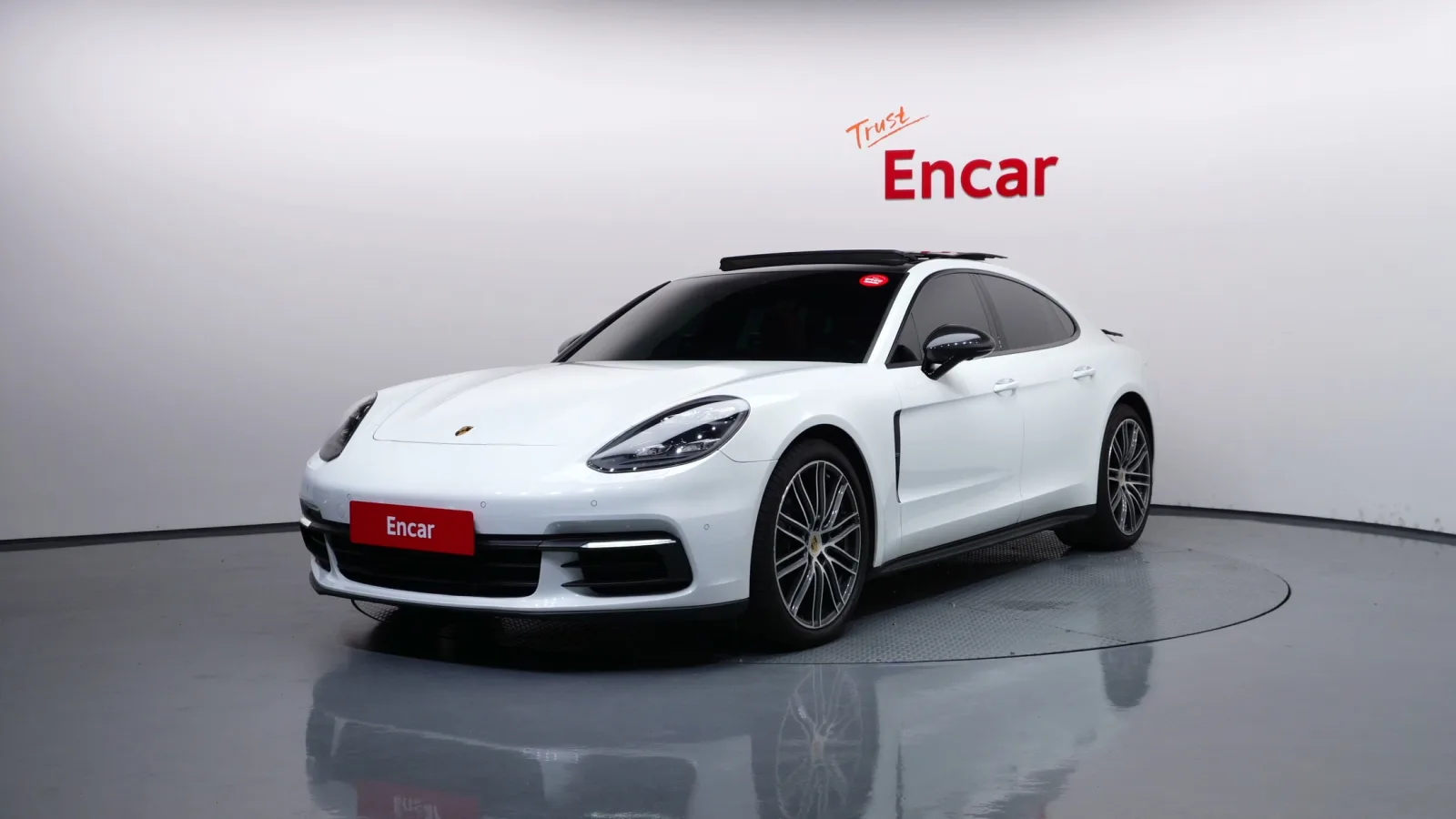 2019 Porsche Panamera