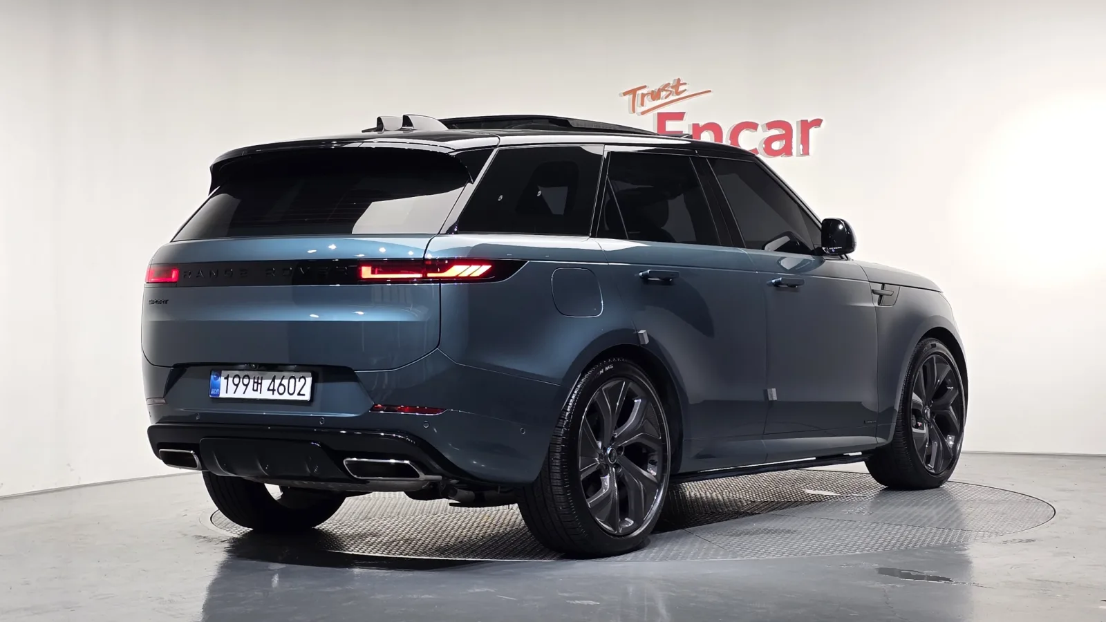 2025 Land Rover Range Rover Sport