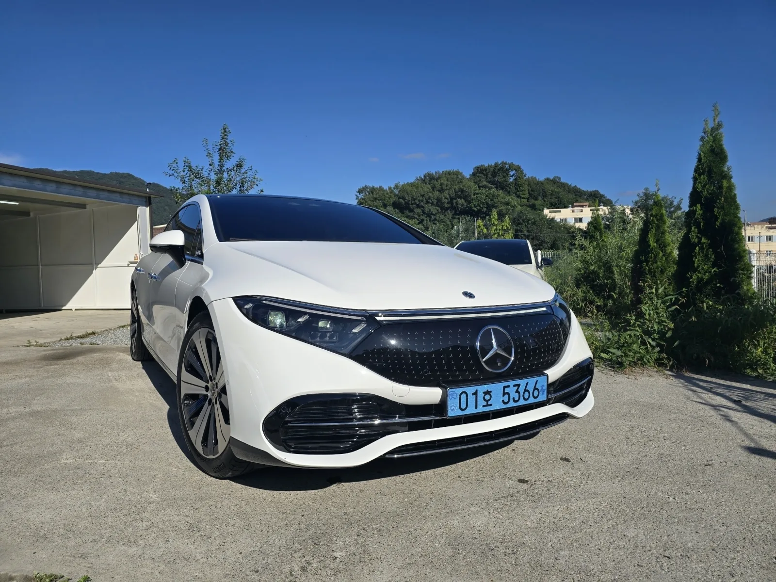 2023 Mercedes-Benz EQS