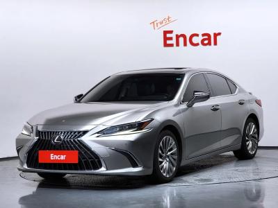 2024 Lexus ES