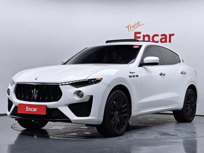 2022 Maserati Levante
