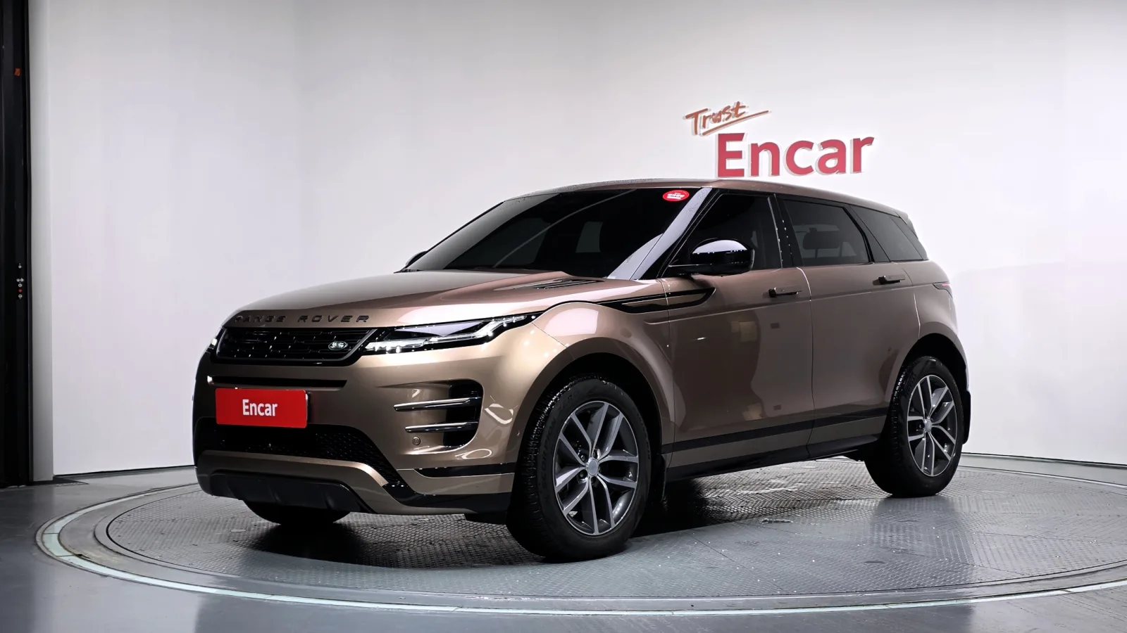 2025 Land Rover Range Rover Evoque