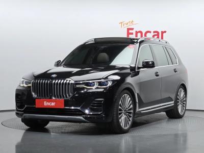2021 BMW X7