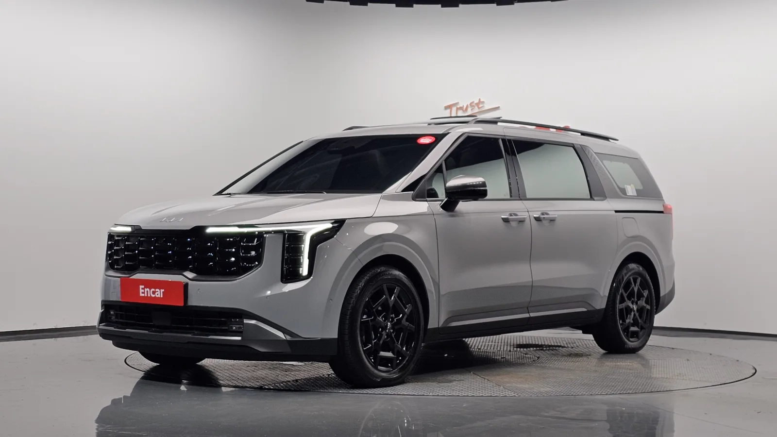 2025 Kia Carnival