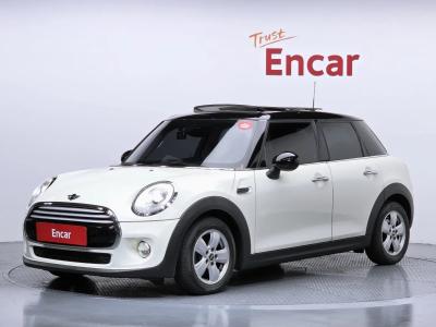 2015 MINI Cooper