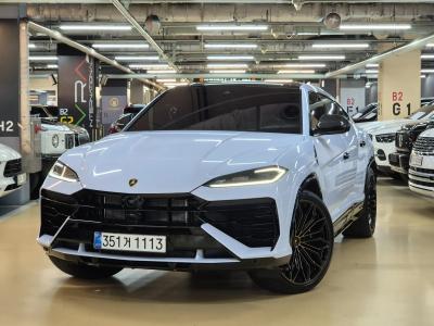 2025 Lamborghini Urus