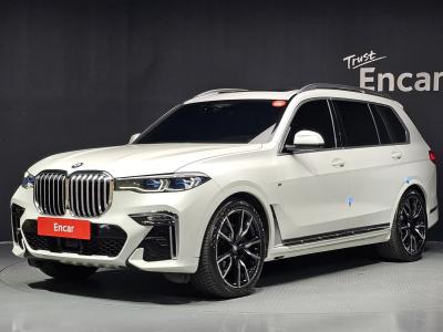 2021 BMW X7