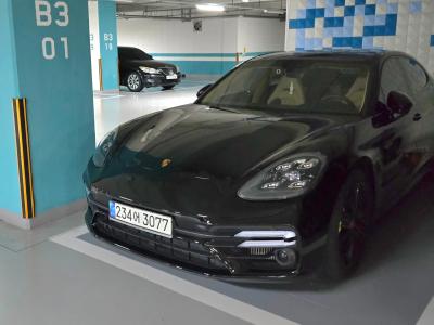 2021 Porsche Panamera