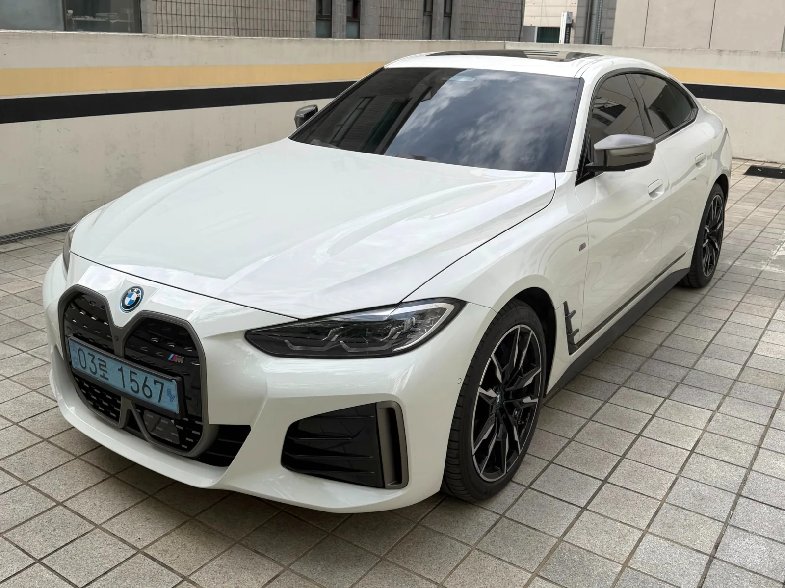 2024 BMW i4
