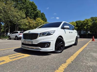 2017 Kia Carnival