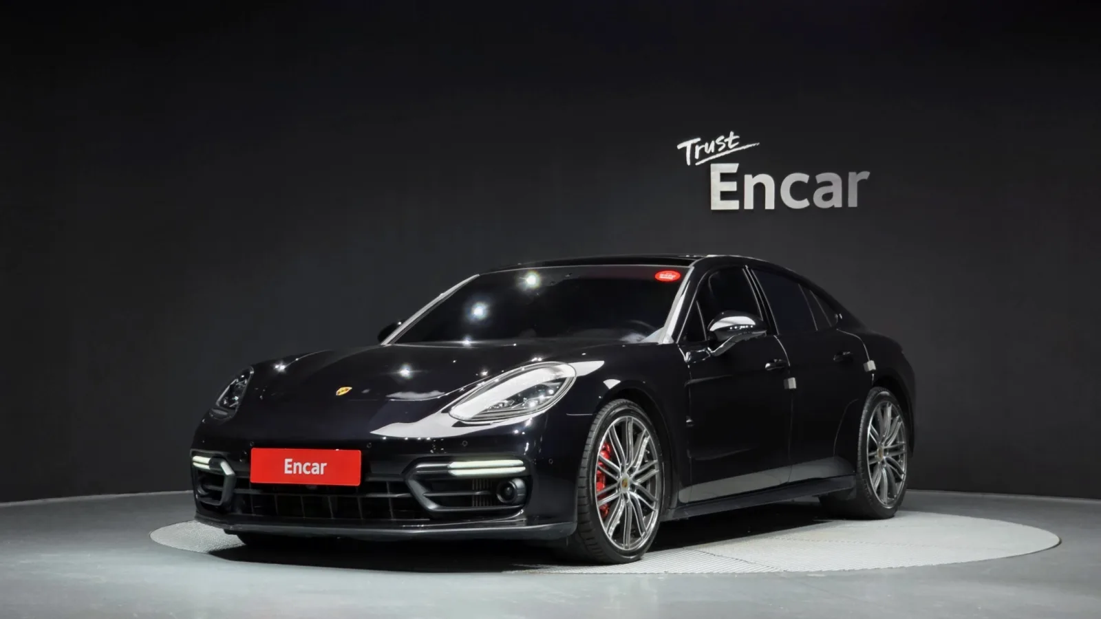 2019 Porsche Panamera