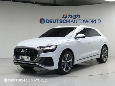 Audi Q8 2021