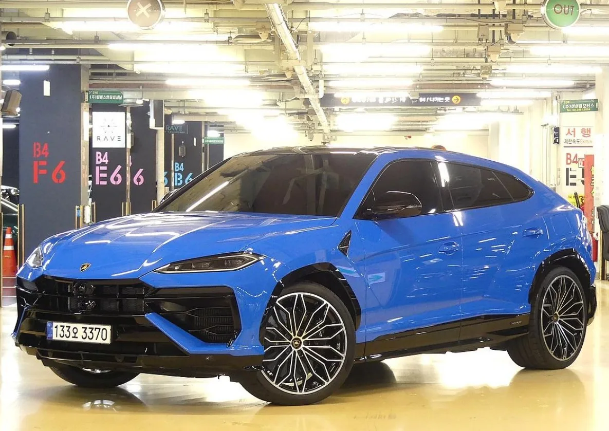 2025 Lamborghini Urus