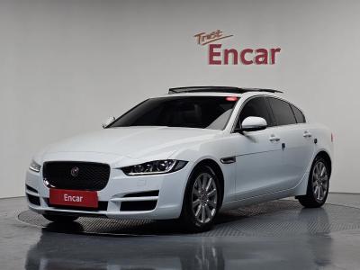2018 Jaguar XE