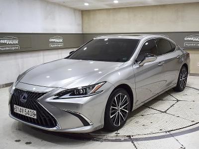 2022 Lexus ES