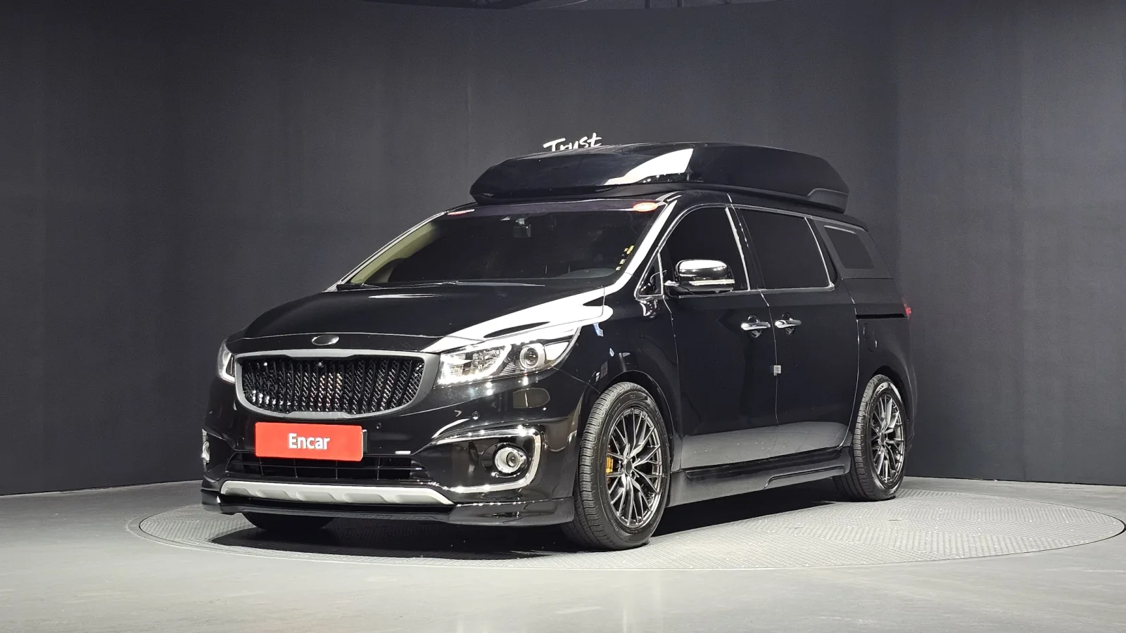 2016 Kia Carnival