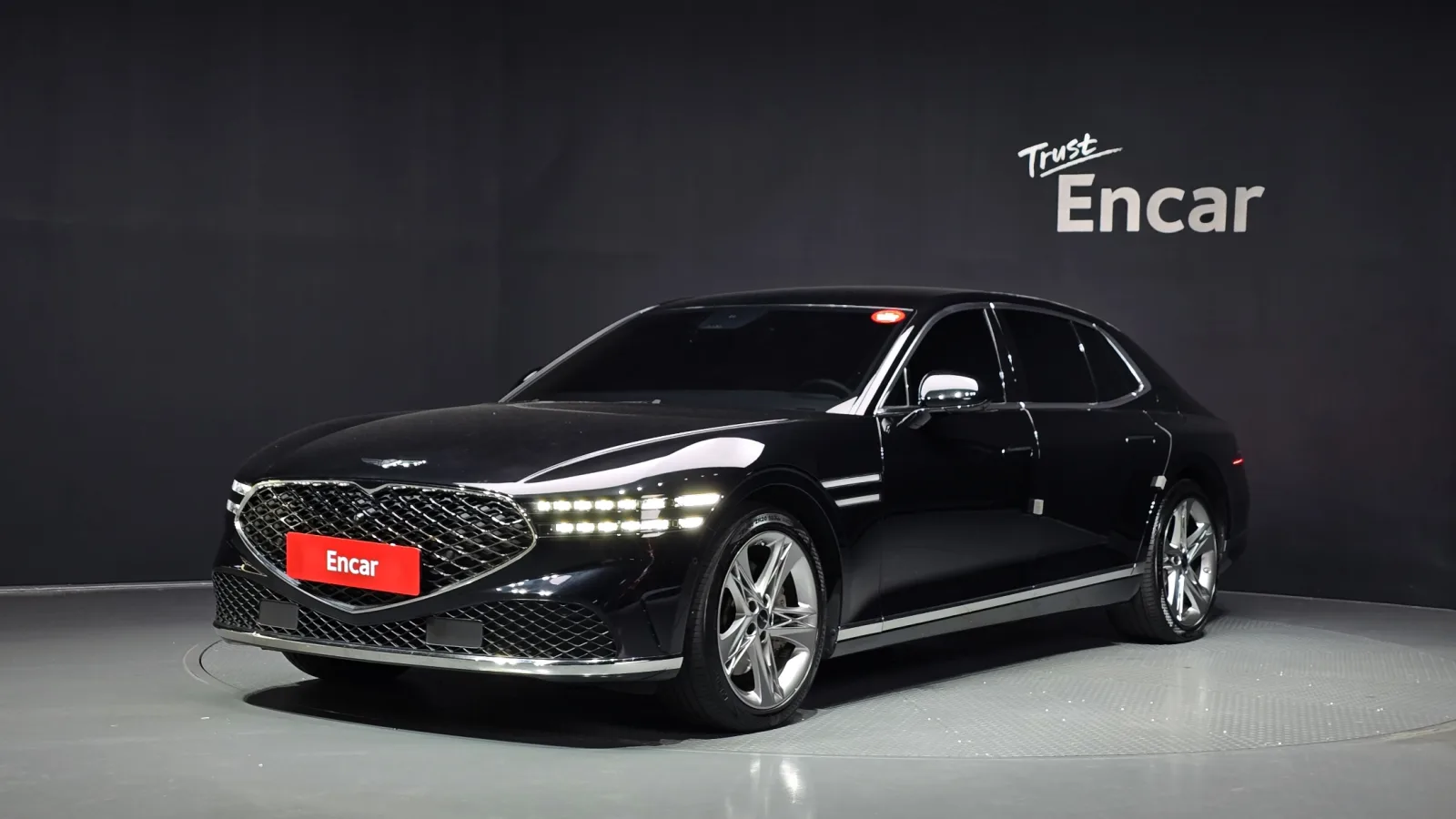 2022 Genesis G90