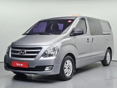 2016 Hyundai Starex