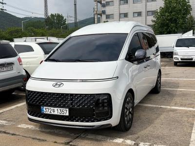 2023 Hyundai Staria