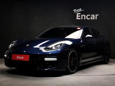 2016 Porsche Panamera